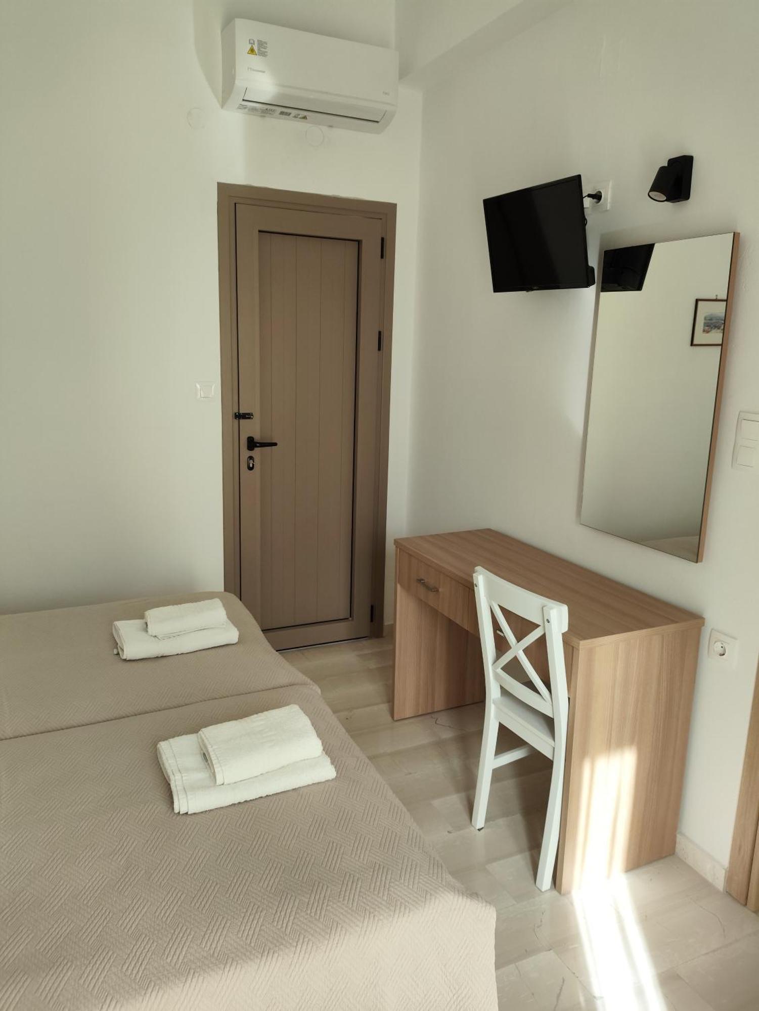 Protopapas Palaiochora Room photo
